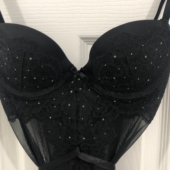 Black lace and mesh teddy with rhinestones 32B - Picture 2 of 8